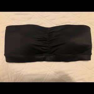 Strapless wireless Bandeau bra with soft cups. Used but in great shape.